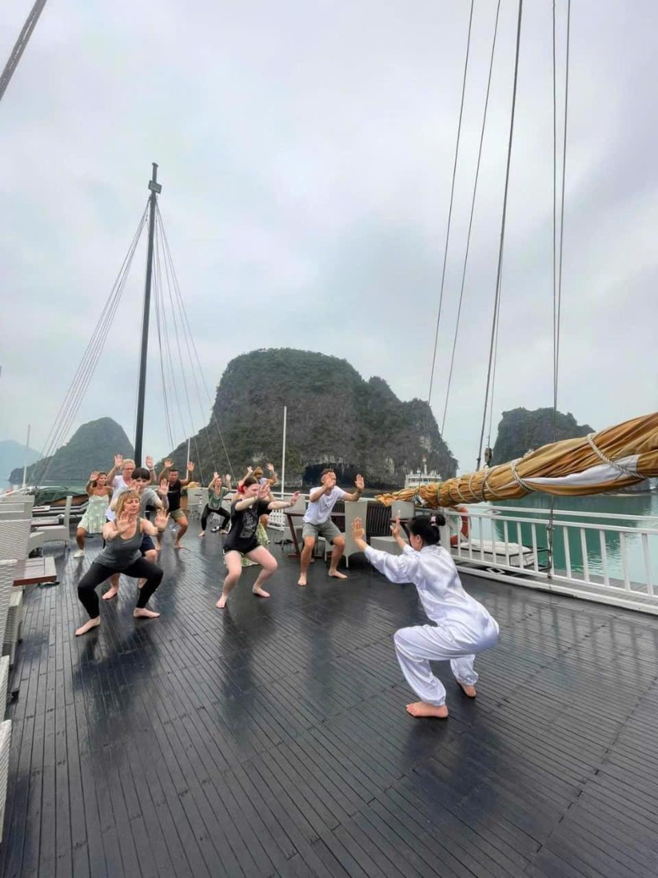 An Duong Hotel Cat Ba Chan Chau المظهر الخارجي الصورة